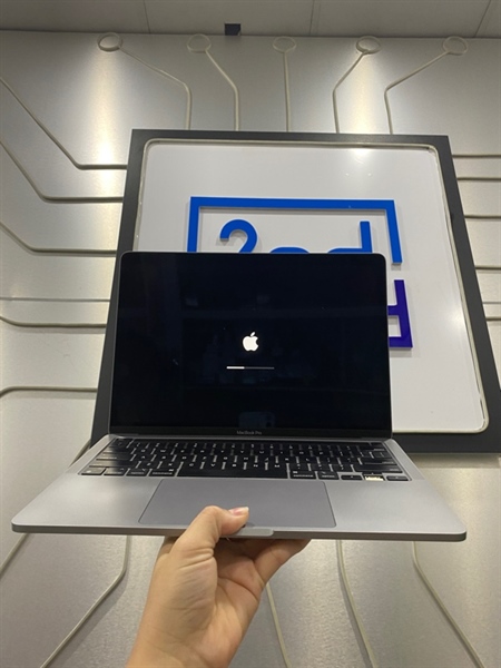 Macbook Pro M1 - 13 inch - 16/256GB - Pin 89% - Chu kì sạc 285 lần - Màu Spacegray - Ngoại hình 98% - Màn ám hồng nhẹ, mất nút mũi tên xuống vẫn bấm được - FullBox 2