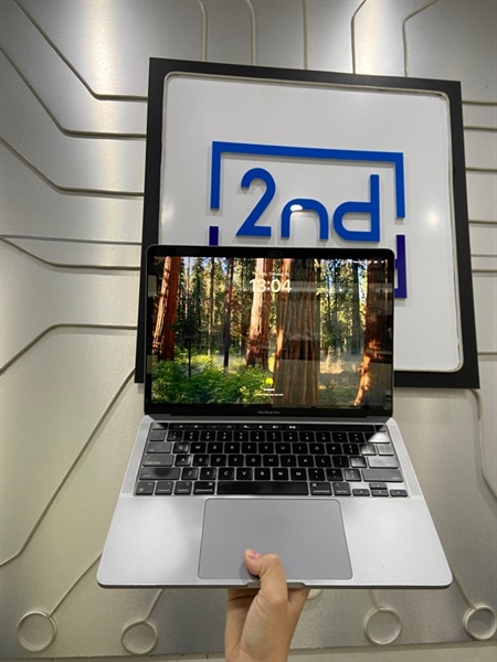 Macbook Pro M1 13 inch 2020 - Ram 8/512GB - Pin 86% - Chu kì sạc 554 lần - Màu xám - Ngoại hình: 97% - Cấn viền, màn ám hồng - Kèm sạc 1