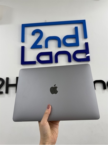 Macbook pro M1 2020 - 13 inch - 8/512GB - Màu xám - Pin 86% - Ngoại hình 96% - Màn vàng viền , phím mòn , cấn góc nặng - Kèm sạc