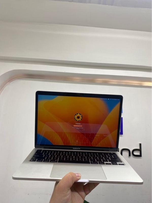 Macbook Pro M1 2020 - 13 inch - Ram 8gb - 256Gb - Màu trắng - Pin 86% chu kỳ sạc 387 - Ngoại hình 97% - Màn ám hồng viền nhẹ - Kèm sạc