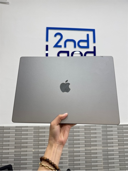 Macbook Pro M1 Pro - 16inch - 16/512GB SSD - Màu xám - Pin 91% chu kì sạc 196 lần - Ngoại hình 98% - Viền ám hồng - Body, kèm sạc