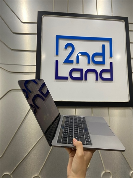 Macbook Pro M2 13inch 2022 - Ram 8/256GB SSD - Pin 85% - Chu kì sạc 237 - Màu xám - Ngoại hình: 98% - Viền màn ám xanh nhẹ, touchbar lỗi - Kèm sạc 2