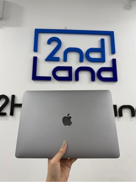 Macbook pro M2 2020 - 13 inch - 8/256GB - Phím Đài - Màu xám - Pin 85% - Ngoại hình 98% - Hằn vết sticker - Kèm sạc