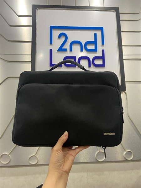 Macbook Pro M2 2022 13inch - Ram 8/256GB SSD - Màu bạc - Pin 98% - Ngoại hình: 98% - Body - Kèm sạc + Túi đựng 3