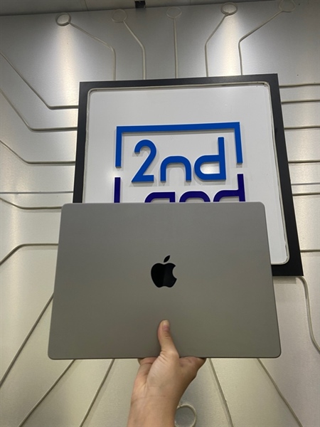 Macbook Pro M3 14 inch 2023 - Ram 8/512GB SSD - Pin 100% - Chu kì sạc 48 lần - Màu xám - Ngoại hình: 98% - Dính MDM, màn ám viền hồng vừa - Kèm sạc