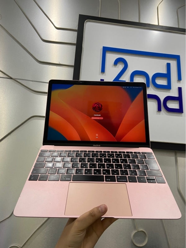 Macbook Retina 12inch 2017 - Phím nhật - Intel core M3 - Ram 8/256GB - Pin bình thường - Chu kì sạc 41 lần - Màu hồng - Ngoại hình: 97% - Lâu lâu chớp màn liên tục - Kèm sạc - không bào hành