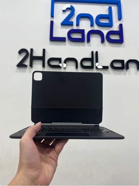 Magic Keyboard for iPad Pro 11-inch - Model A2261 - Màu đen - Ngoại hình 97% - Đã dán skin - Body 2