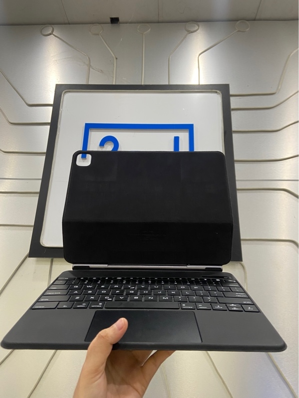 Magnetic Keyboard Case Model P129 - Màu đen - Ngoại hình: 97.5% - Kèm Box