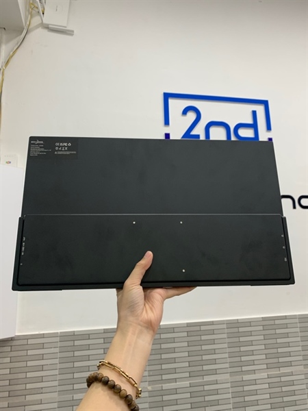 Màn di động Goojodoq AC 1052 - 18inch - Màu đen - Ngoại hình: 98% - Màn ám hồng nhẹ - Fullbox 2