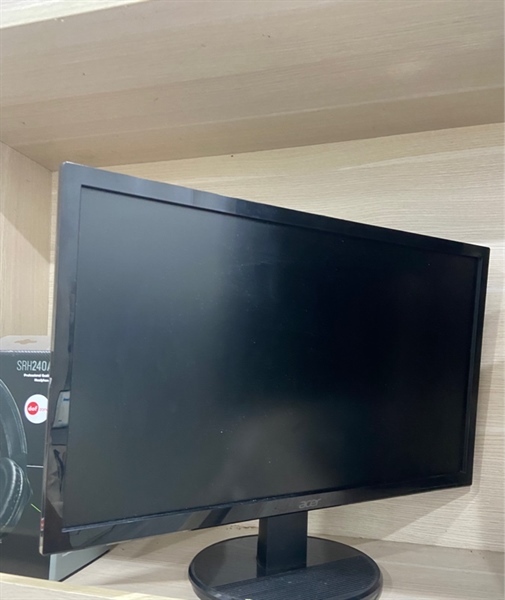 Màn hình Acer K222hq 22 inch - Màu đen - Ngoại hình: 97% - Màn ám vàng, phản quang - Body - Kèm nguồn VRA + 1 nguồn
