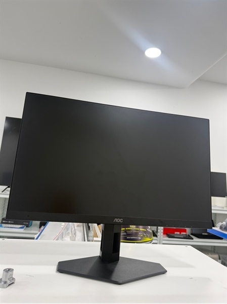Màn hình AOC LCD Monitor - Model Q24G4E - 24 inch - 144Hz - 2K - Màu đen - Ngoại hình 98% - Kèm nguồn , chân , hdmi