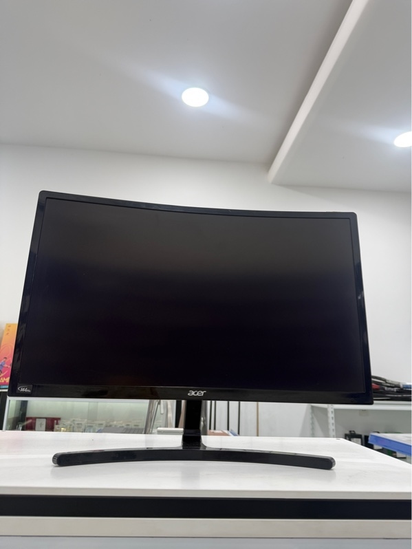 Màn hình cong Acer ED242QRA - 24 inch - 144hz - FullHD - Màu đen - Ngoại hình 98% - trầy vỏ nhẹ , màn ám hồng , tối viền , chết pixel - Kèm nguồn dính dơ , dây DP