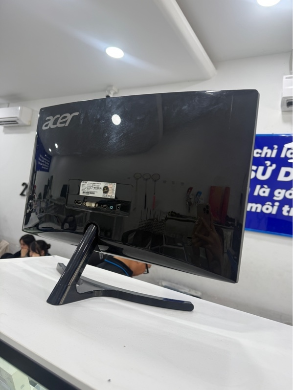 Màn hình cong Acer ED242QRA - 24 inch - 144hz - FullHD - Màu đen - Ngoại hình 98% - trầy vỏ nhẹ , màn ám hồng , tối viền , chết pixel - Kèm nguồn dính dơ , dây DP