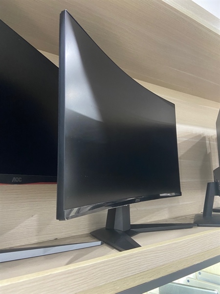 Màn hình cong MSI - 27 inch - FHD - 200hz - MAG 276CF F20 - Màu đen - Ngoại hình: 98% - Màn ám viền vàng nhẹ - FullBox