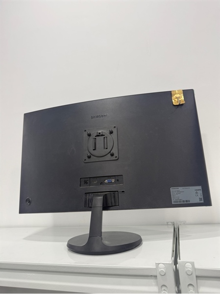 Màn hình cong Samsung S27C360EAE - 27 inch - Màu đen - Ngoại hình 97% - Màn ám hồng - Kèm nguồn , HDMI , Box 2