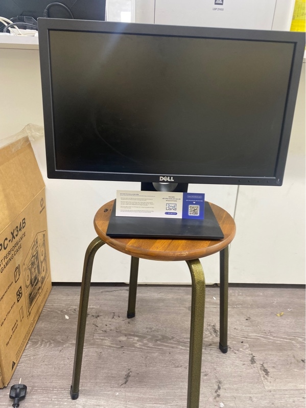 Màn hình Dell-model E1916HV - FullHD, 28.5inch/60Hz/IPS - Màu đen - Ngoại hình 97% - Viền ám hồng - Kèm nguồn, dây VGA