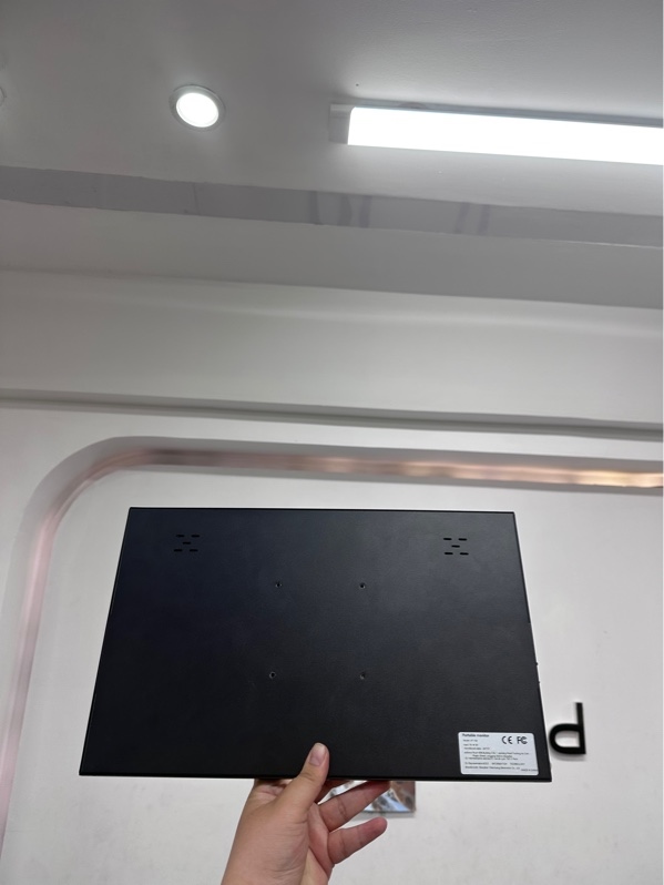 Màn hình di động Portable Monitor mã model AT-144 - 14inch/ 144hz/ Fullhd 1080 - Nguồn 5v - Màu đen - Ngoại hình 97% - Trầy màn, ám hồng, rè nhẹ - Body