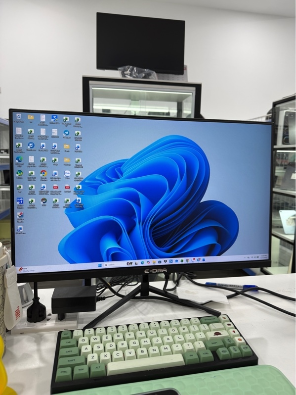 Màn hình Edra EGM24F100 - 24 icnh - FULLHD - 100HZ - Màu đen - Ngoại hình 98% - Màn ám hồng , hở sáng nhẹ - Fullbox