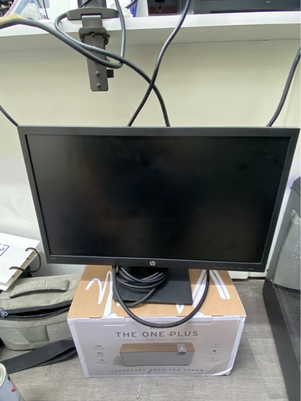 Màn hình HP V220 21.5-inch - TN LED - Full HD - 60hz - Màu đen - Ngoại hình 96% - Phản quang đốm xanh - Kèm nguồn, vga