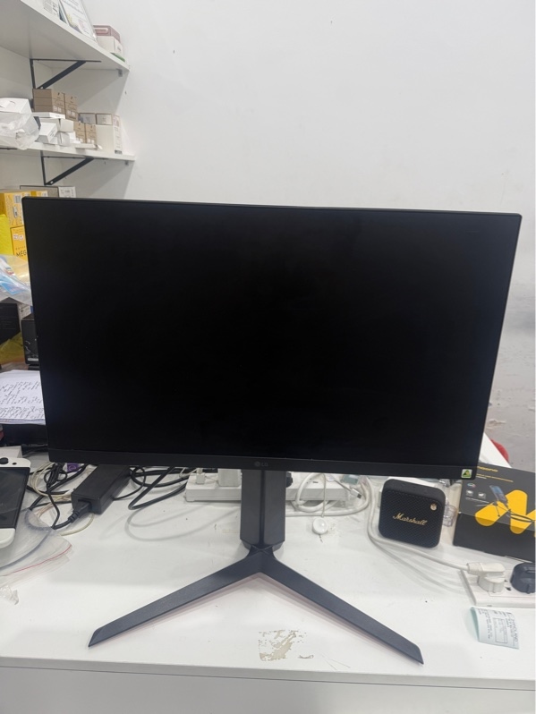Màn hình LG 24GN650-B - model 24GN650 - 24inch - LCD Gaming FHD 144Hz - Màu đen - Ngoại hình 97% - Màn lỗi nặng , chết pixel , trầy - Kèm nguồn