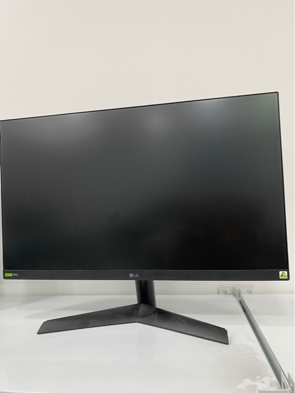 Màn hình LG 24GS60F-B - 23.8inch - 180HZ - Màu đen - Ngoại hình; 97.5% - Màn ám hồng - Kèm nguồn + chân
