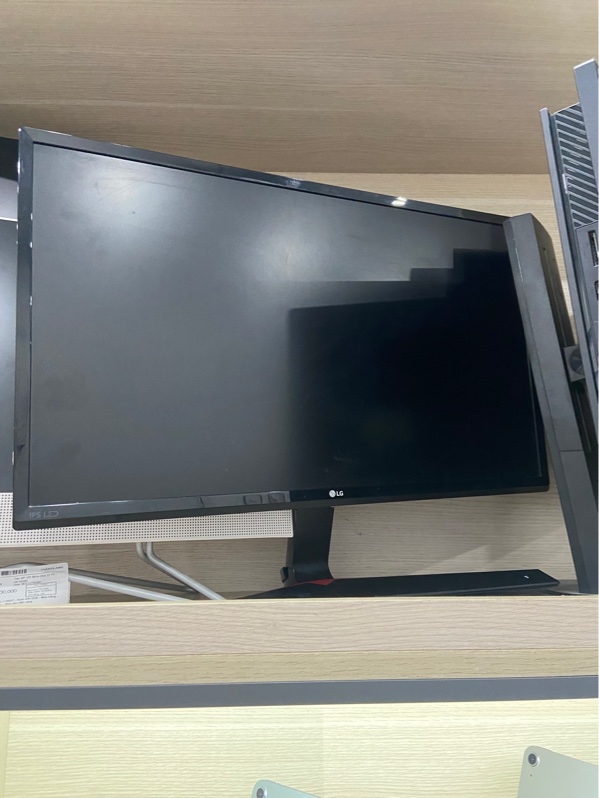 Màn hình LG 24MP59G-P - (fullhd/ips/75hz) - Màu đen - Ngoại hình: 97% - Màn ám hồng, màn ám vết dơ - Kèm nguồn
