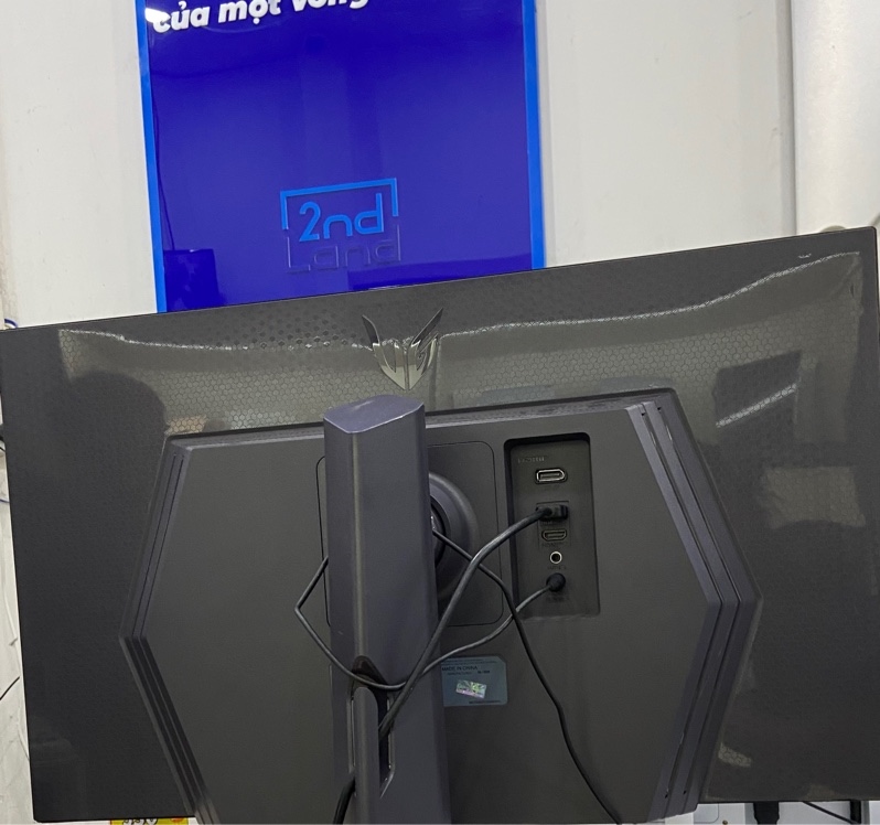 Màn hình LG 27GR75Q - 170hz - 2K - Màu đen - Ngoại hình: 97% - Màn ám viền xanh nhẹ - Kèm nguồn