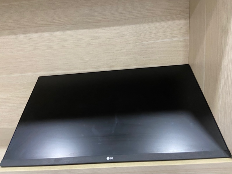 Màn hình LG 27QN880 - 2K/75Hz/IPS - Màu đen - Ngoại hình: 98% - Kèm nguồn + HDMI + chân