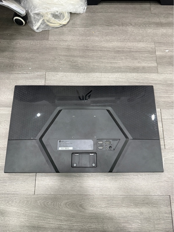 Màn hình LG UltraGear 24GQ50F - 24 inch - Màu đen - Ngoại hình 97% - Màn trầy nhẹ - Fullbox thiếu 2 ốc lưng