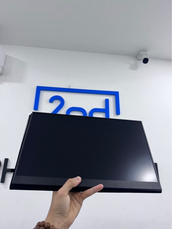 Màn hình No Brand 1920x1080 - 144Hz - Màu đen - Ngoại hình 97% - Trầy xước, có loa - Không dây kết nối không sạc