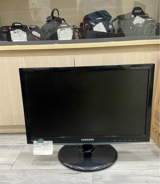 Màn hình Samsung LS19B310BSMXV 19inch - Màu đen - Ngoại hình: 97% - Màn ám phản quang - Body - Kèm nguồn + VGA