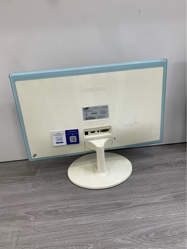Màn hình Samsung s22d360 - 22 inch - 75hz - Màu trắng - Ngoại hình: 97% - Ố vàng, màn ám hồng - Kèm nguồn
