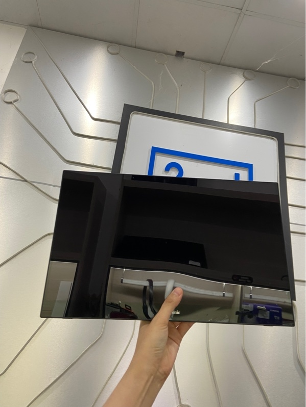 Màn hình Viewsonic TD1655 - Màn hình cảm ứng - FullHD - 60 Hz - Màu đen - Ngoại hình: 97% - Nứt kính màn, mất cảm ứng - Kèm Box + HDMI + bút