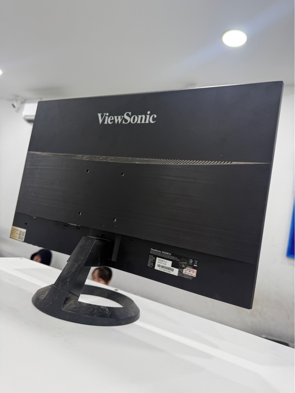 Màn hình Viewsonic VA2261H-2 - 22 inch - Màu đen - Ngoại hình xấu - bụi nhiều, dính dơ, màn ố vàng, tối góc phải nút vật lí trên màn không bấm được - Body - KHÔNG BẢO HÀNH