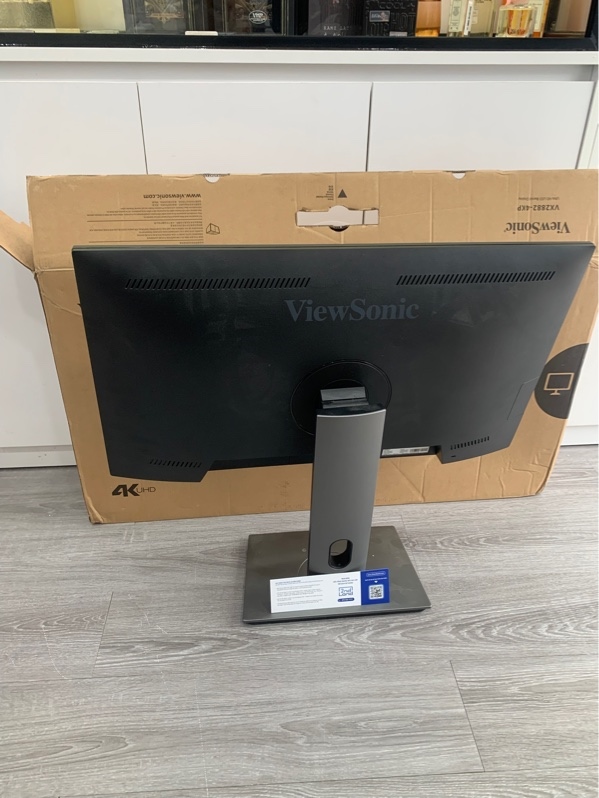 Màn hình ViewSonic VX2882-4KP 28" IPS 4K 150Hz - Màu đen - Ngoại hình: 97% - Màn trầy nhẹ, ám hồng - Fullbox