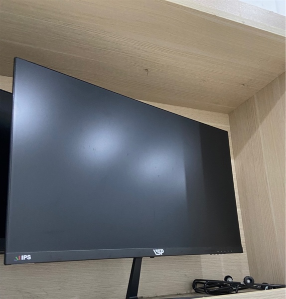 Màn hình VSP IP2407S1 - 75HZ - Màu đen - Ngoại hình: 98% - Màn tối viền nhẹ - Kèm nguồn