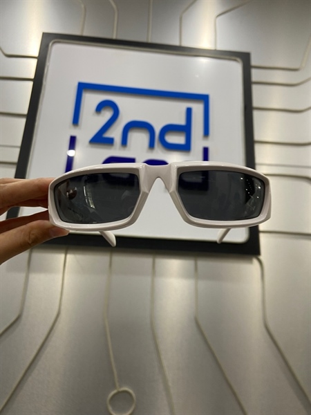Mắt kính Prada PR25YS Sunglasses White Grey Rectangle Unisex - Màu trắng xám - Ngoại hình: 98% - FullBox