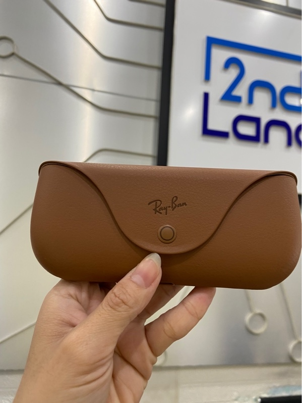 Mắt kính thông minh Ray-Ban Meta gen 2 - Màu Đen - Ngoại hình: 98% - Kèm vỏ sạc