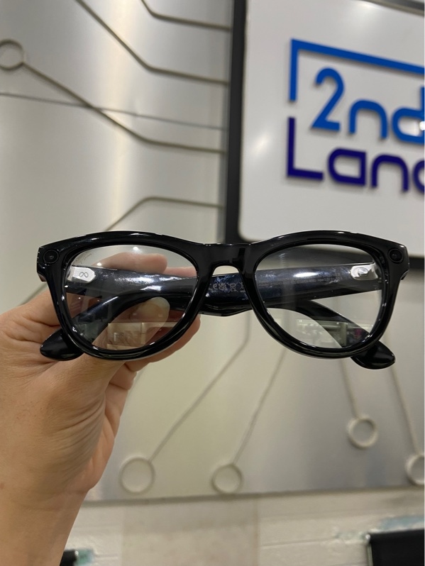 Mắt kính thông minh Ray-Ban Meta gen 2 - Màu Đen - Ngoại hình: 98% - Kèm vỏ sạc