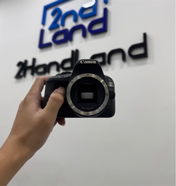 Máy ảnh Canon 100D - Màu đen - Ngoại hình 97%- Kèm 1 sạc + 1 pin