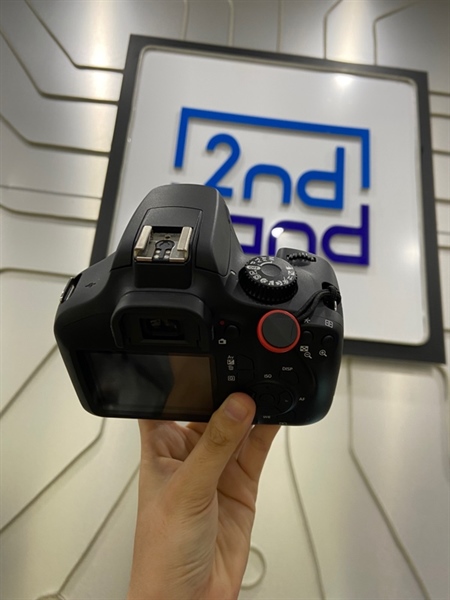 Máy ảnh Canon 3000D - Màu đen - Ngoại hình: 98% - Kèm 1 pin + dock sạc + thẻ nhớ 256GB + đầu đọc thẻ + túi 3