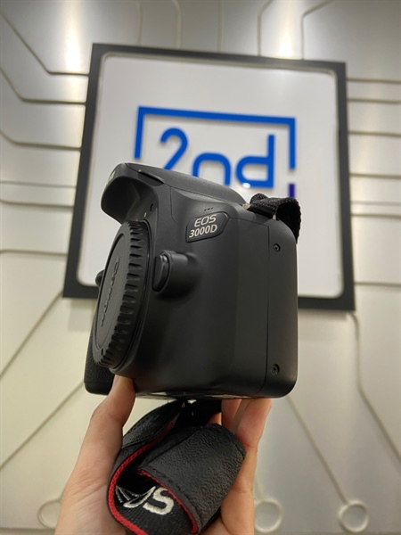 Máy ảnh Canon 3000D - Màu đen - Ngoại hình: 98% - Kèm túi + 1 pin + dock sạc + thẻ nhớ 4GB 2