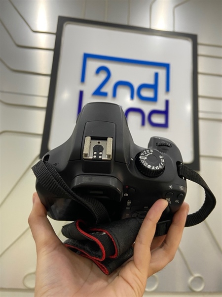 Máy ảnh Canon 3000D - Màu đen - Ngoại hình: 98% - Kèm túi + 1 pin + dock sạc + thẻ nhớ 4GB 3