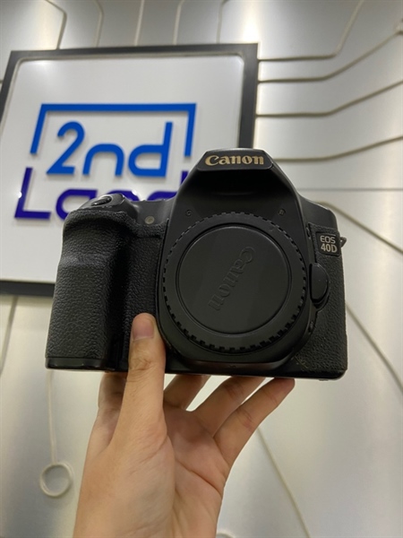 Máy ảnh Canon 40D - Màu đen - Ngoại hình: 97% - mất đệm cao su, gương lật bụi - Kèm 2 pin + thẻ CF 4GB