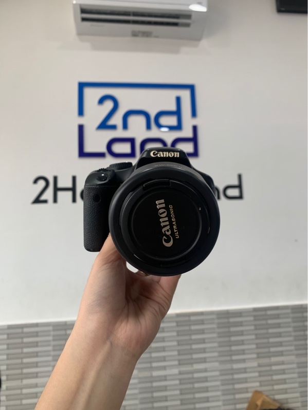 Máy ảnh Canon 450D - Màu đen- 25k shots - Ngoại hình: 97% - Kèm 1 pin + sạc + lens kit