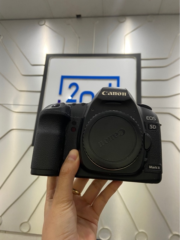 Máy ảnh Canon 5D Mark II - Màu đen - Ngoại hình: 97% - Màn nứt trong - Kèm 1 pin + 1 sạc