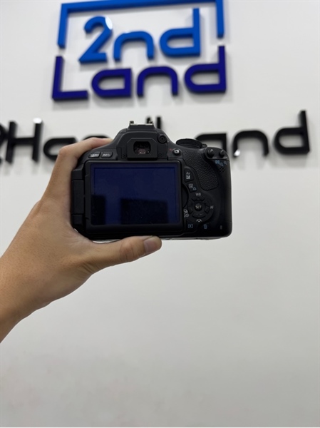 Máy ảnh Canon 600D - Màu đen - Ngoại hình 97% - Màn tối nặng - Kèm túi + sạc + 1 pin 2