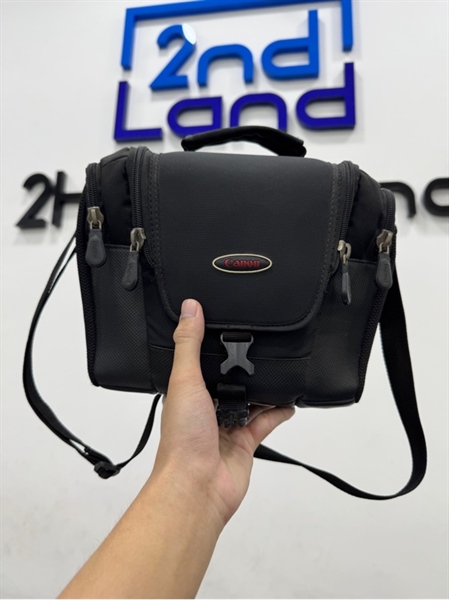 Máy ảnh Canon 600D - Màu đen - Ngoại hình 97% - Màn tối nặng - Kèm túi + sạc + 1 pin 3