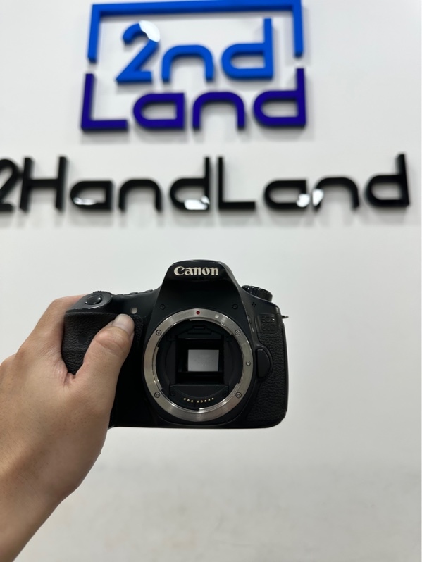 Máy ảnh Canon 60D - Màu đen - Ngoại hình 97% - Màn ám tối góc - Kèm túi + Sạc + 1 Pin + Lens kít 18-55mm is STM