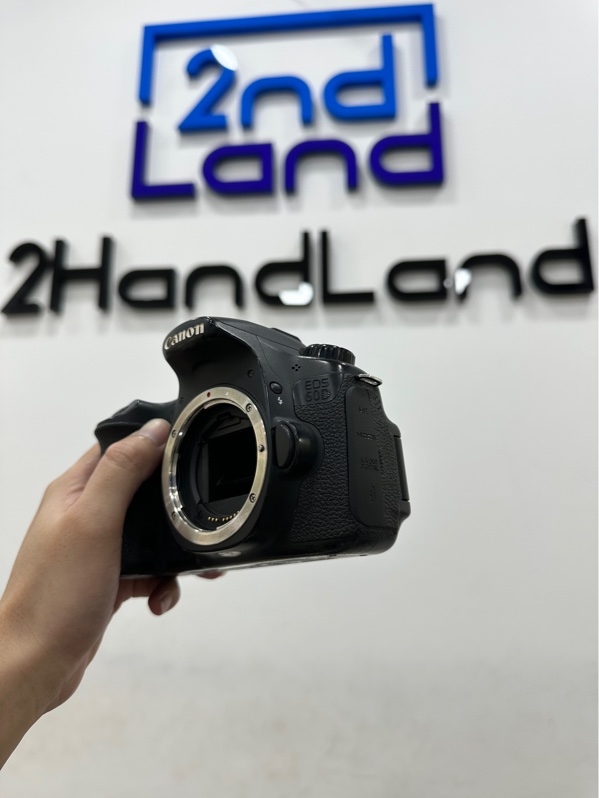 Máy ảnh Canon 60D - Màu đen - Ngoại hình 97% - Màn ám tối góc - Kèm túi + Sạc + 1 Pin + Lens kít 18-55mm is STM